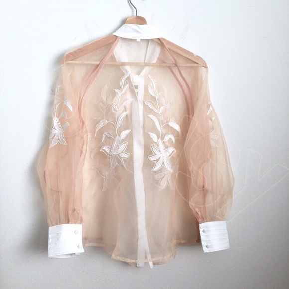 Malia Sheer Blouse - Picture 6 of 7
